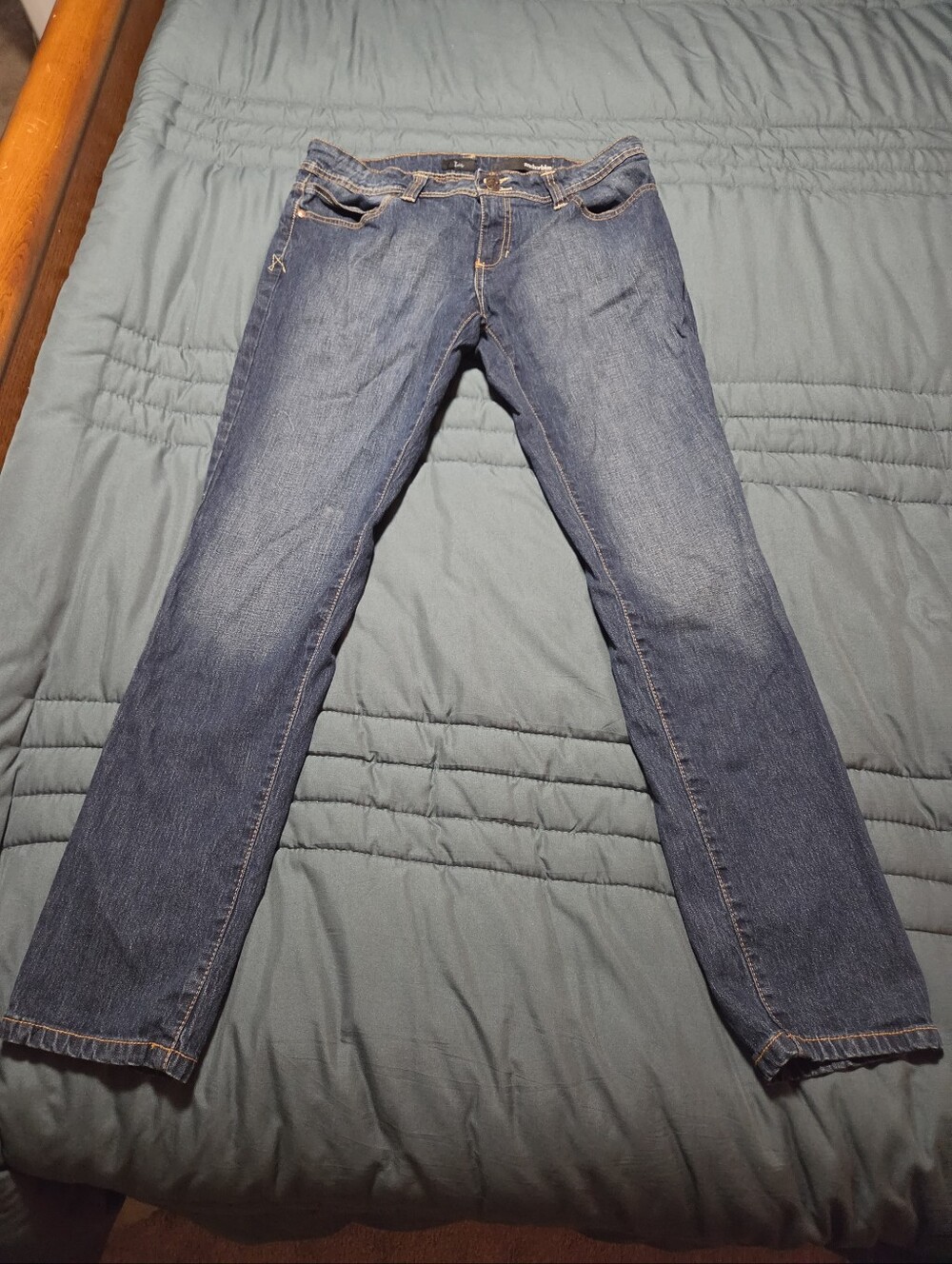Classic Anchorblue Iris Jeans Womens 30x39 Note: White Discolor R Leg Low Rise
